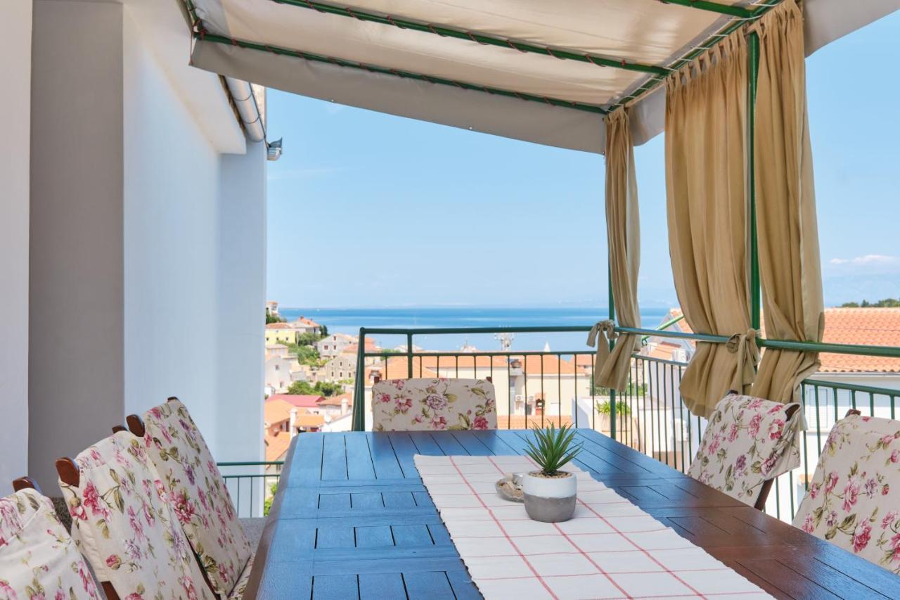 Sea View Apartment Sandra In Mali Lošinj Екстериор снимка